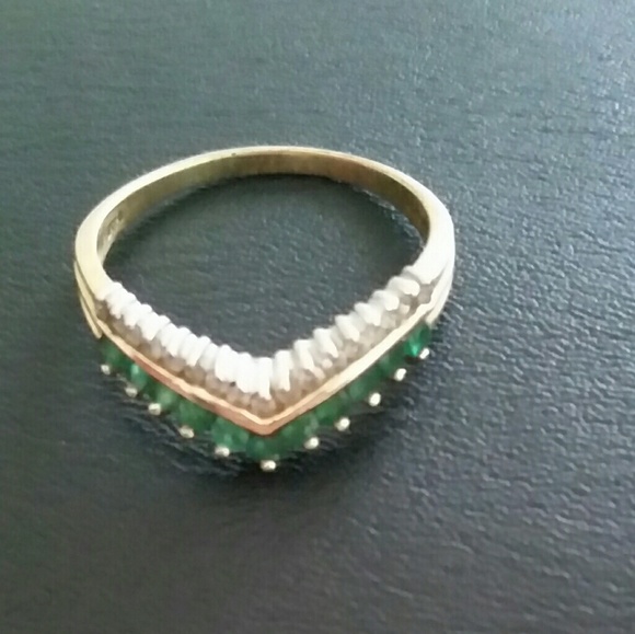 14k gold ring - Picture 2 of 3